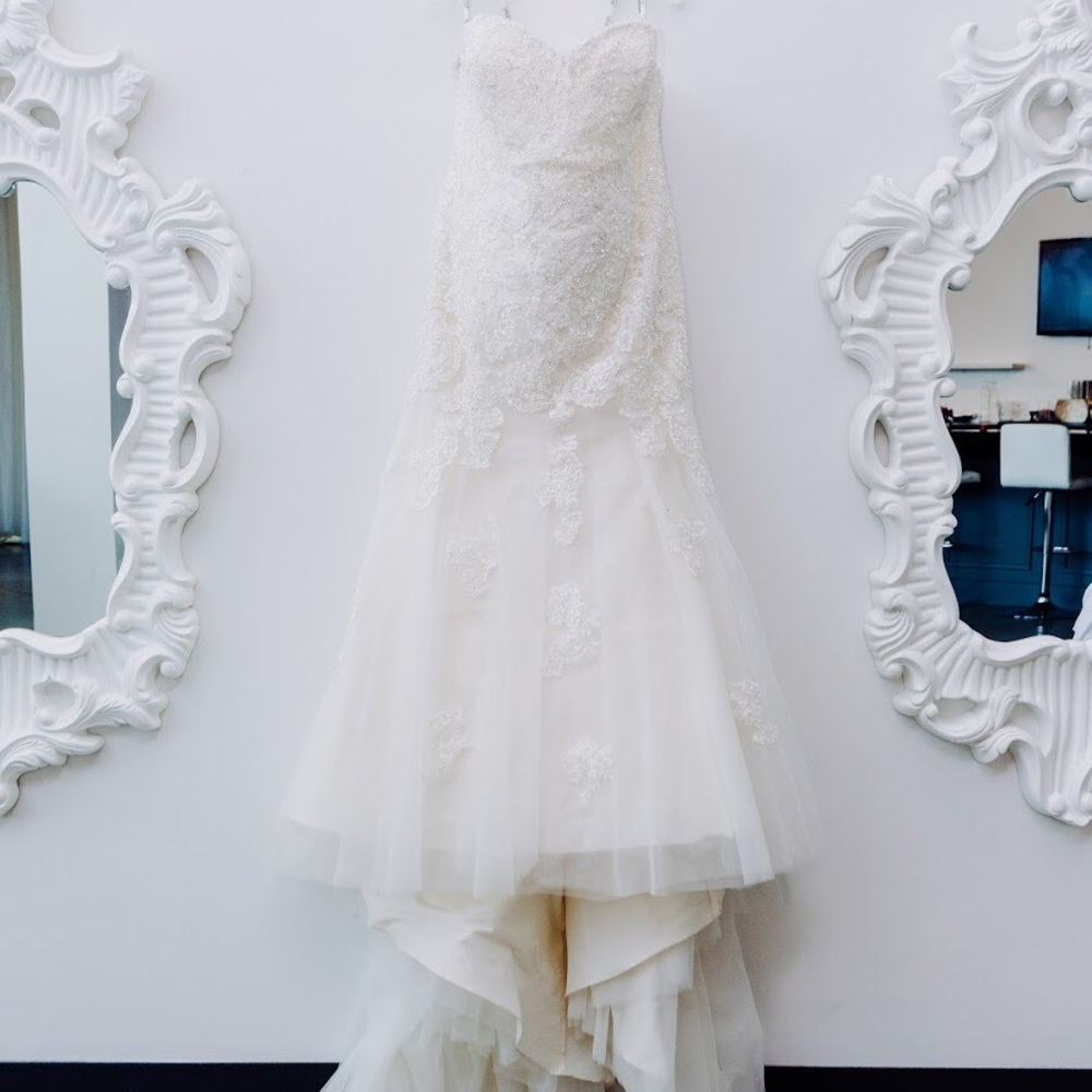 David Tutera wedding dress, worn once ☺️.